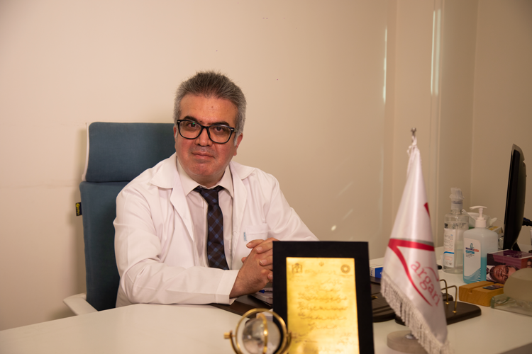 دکتر زرگری جراحی بینی